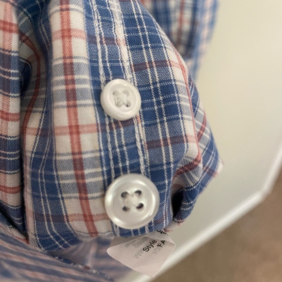 J Crew XL-T button down, great shape with very little wear - Picture 6 of 6
